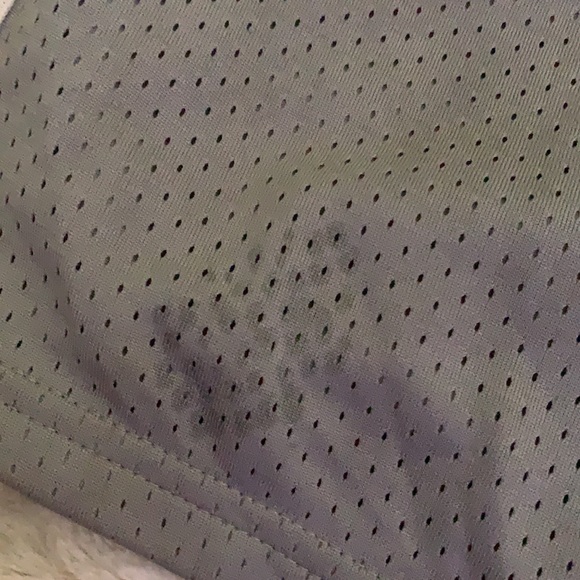 Grey basketball shorts - Picture 3 of 3